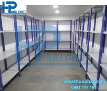 KỆ SẮT V LỖ MÀU XANH - TRẮNG 44