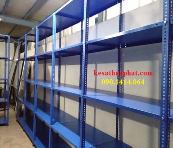 KỆ SẮT V LỖ MÀU XANH 46