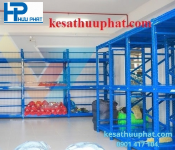 KỆ TRUNG TẢI ĐỂ VẢI CUỘN 10