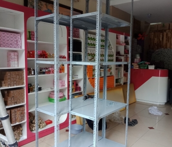 KỆ SẮT V LỖ GIÁ SỈ 15