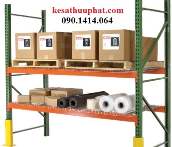 KỆ TRUNG TẢI 10
