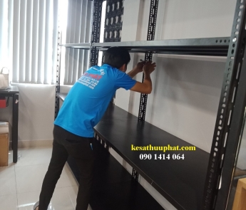 KỆ V LỖ MÀU ĐEN 20