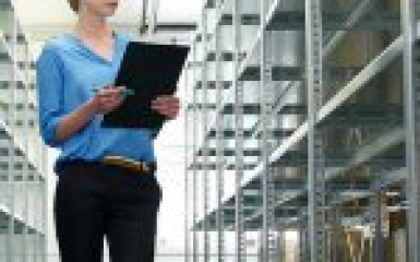                              ĐẶC ĐIỂM VƯỢT TRỘI KỆ SẮT V LỖ HỮU PHÁT                         
