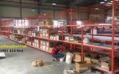                              Hữu Phát – Đơn vị gia công kệ công nghiệp theo yêu cầu                         