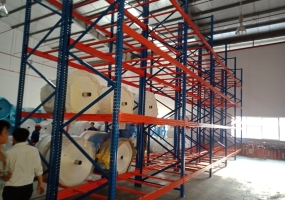 Cần mua kệ sắt giá rẻ TPHCM giá tốt? Tham khảo ngay