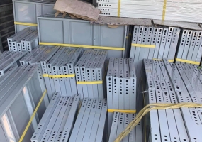 Cơ sở gia công mẫu kệ sắt đẹp giá rẻ, chất lượng tốt