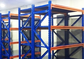 Hướng dẫn chọn mua kệ để hàng bằng sắt phù hợp