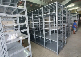 Kệ sắt V lỗ TpHCM đa dạng kích thước, có sẵn